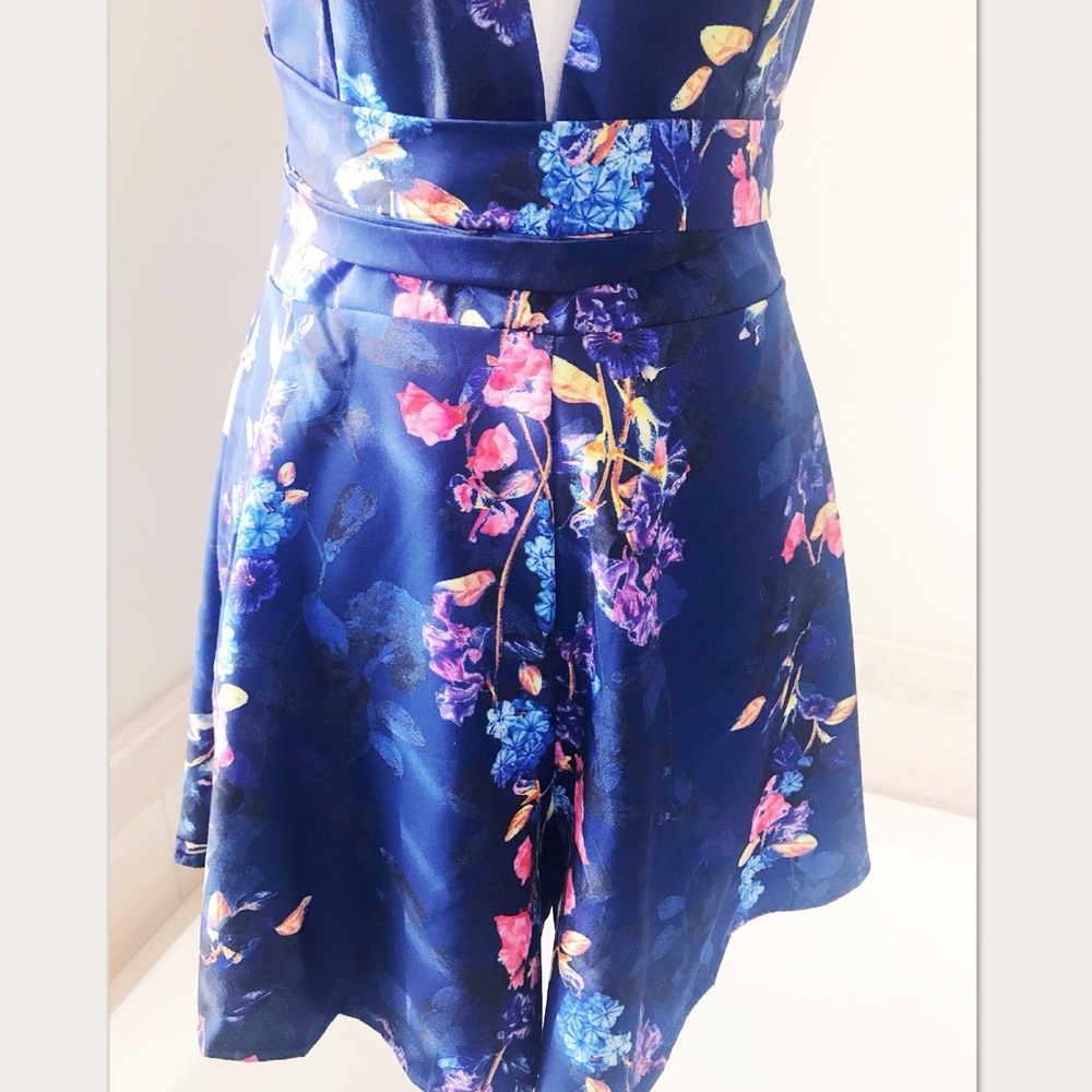 LAST 1️⃣ Sapphire blue floral romper - Picture 6 of 6